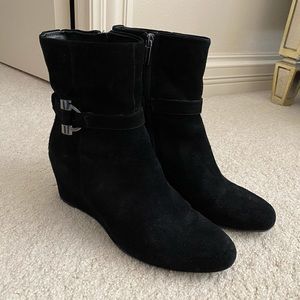 Bandolino Black Suede Wedge Heel Ankle Booties